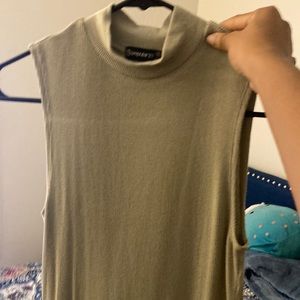 Green turtleneck dress